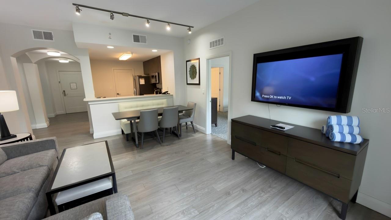 GROVE RESIDENCE & SPA HOTEL CONDO 3 - Residential