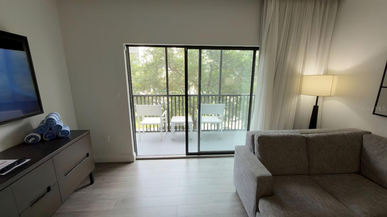 GROVE RESIDENCE & SPA HOTEL CONDO 3 - Residential