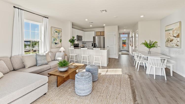 SADDLESTONE AT STAR FARMS LAKEWOOD RANCH - Residential