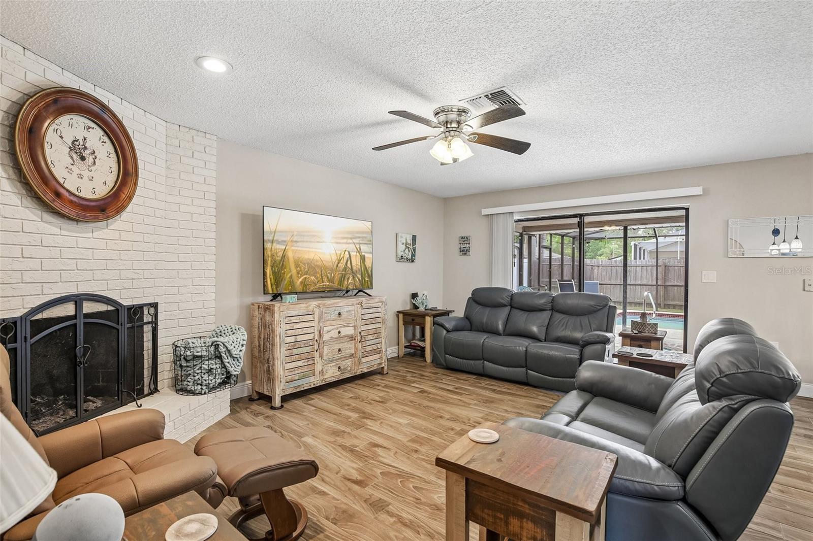 SHADOW RIDGE - Residential