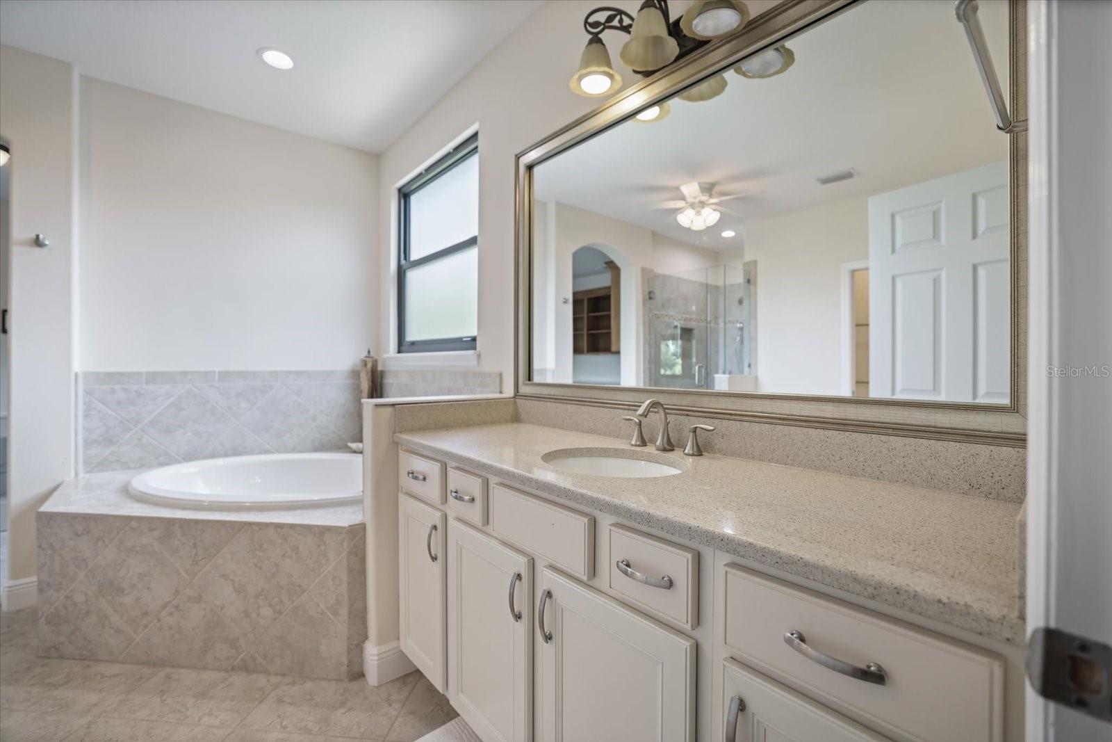 KENILWORTH ESTATES - Residential