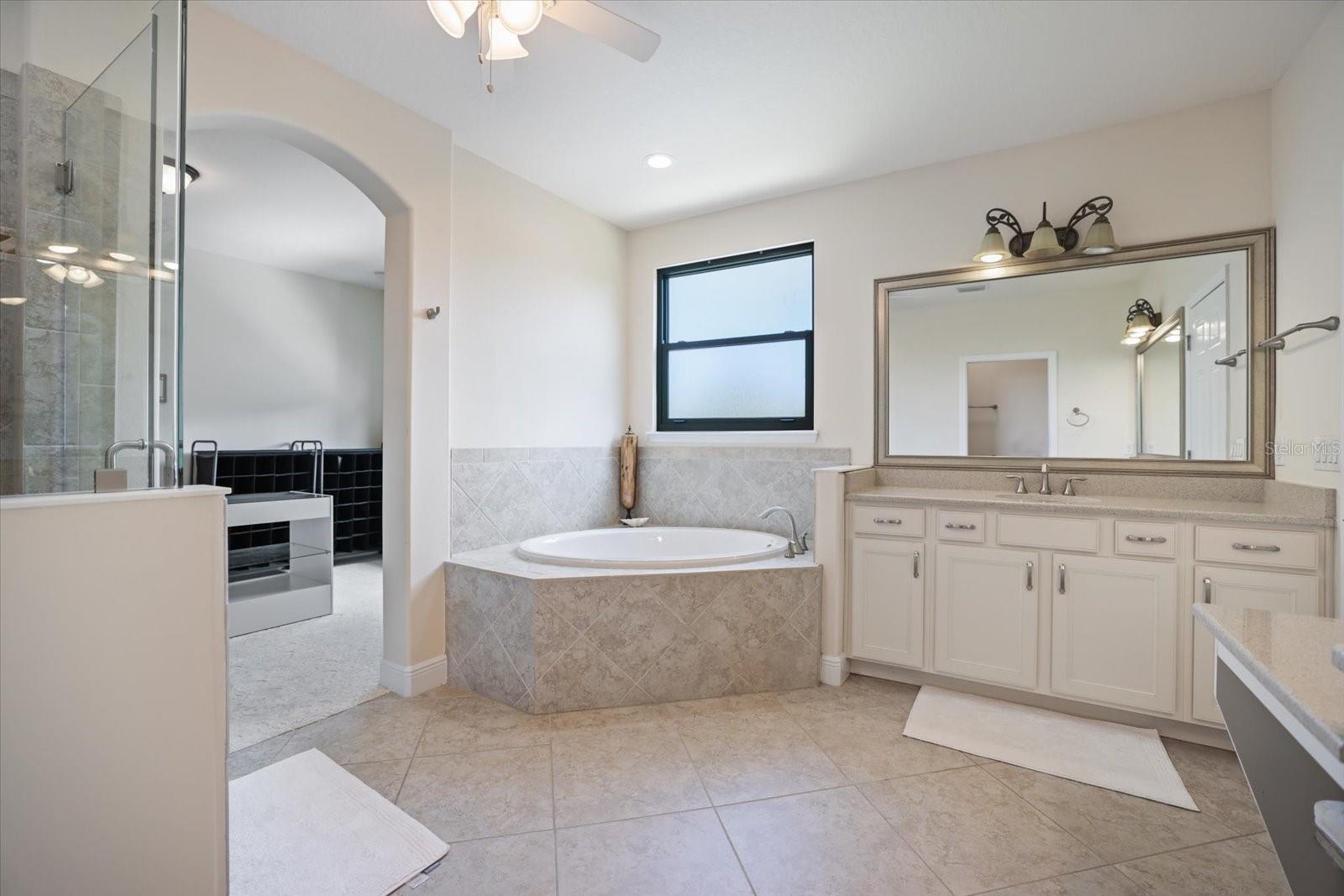 KENILWORTH ESTATES - Residential