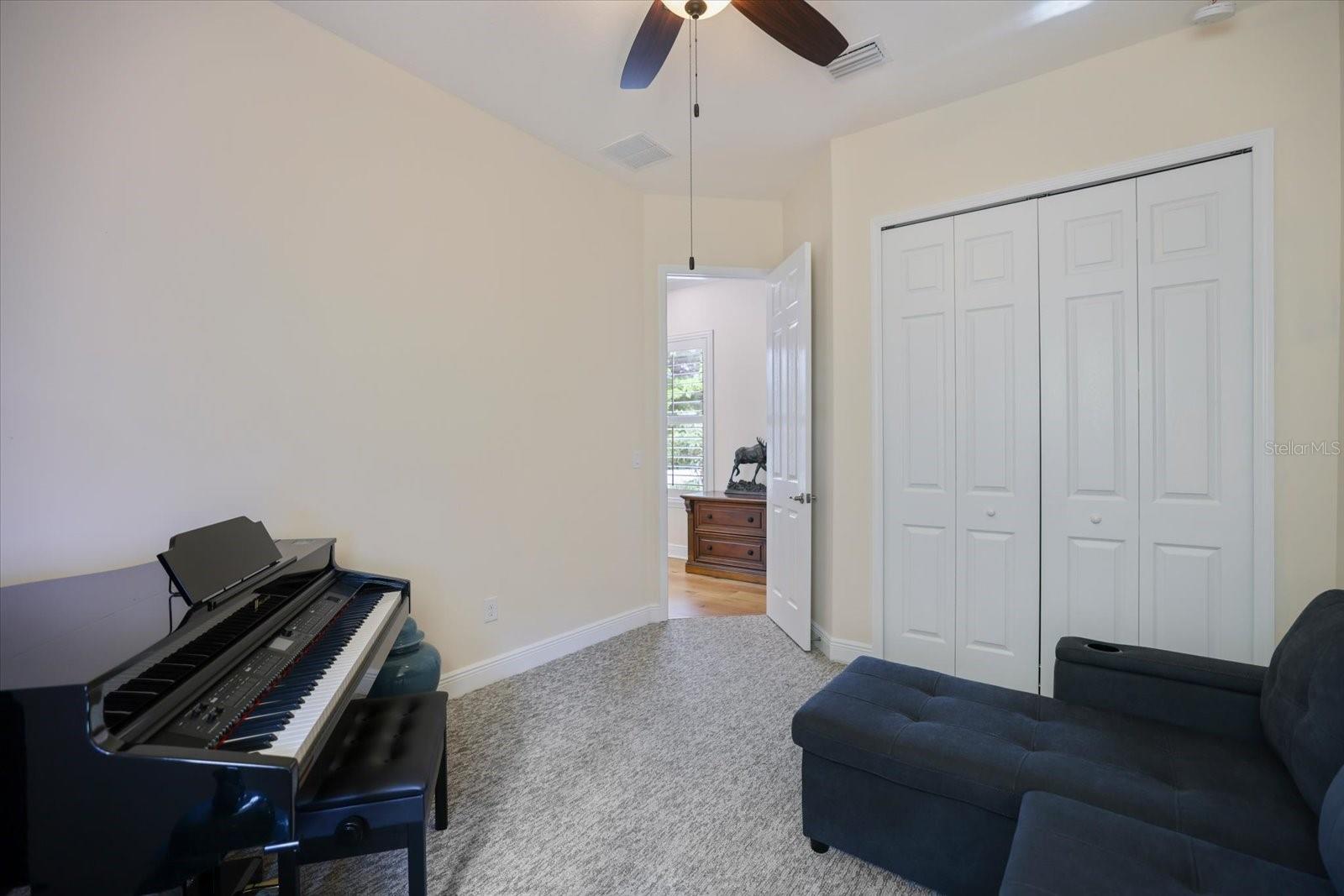 KENILWORTH ESTATES - Residential