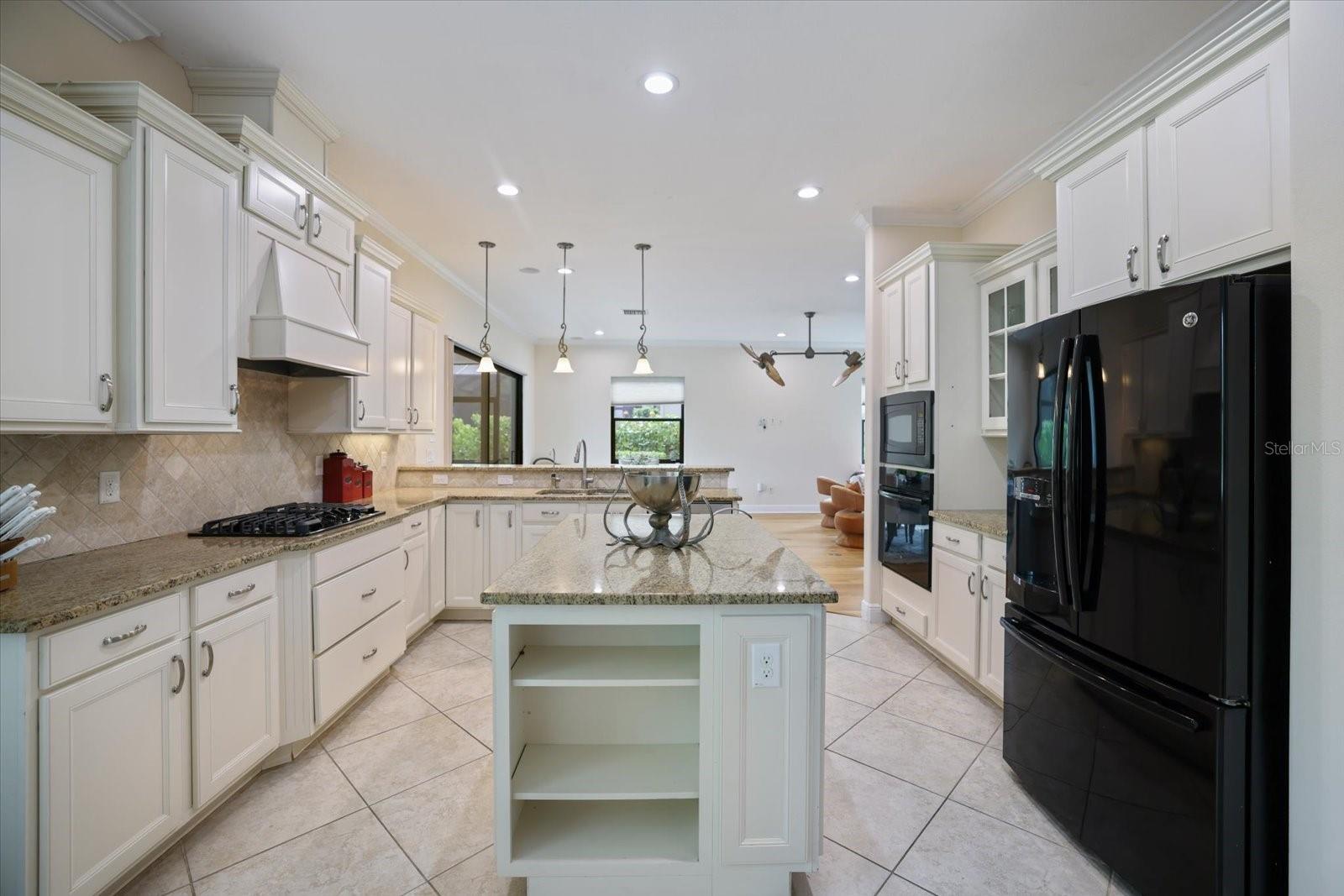 KENILWORTH ESTATES - Residential