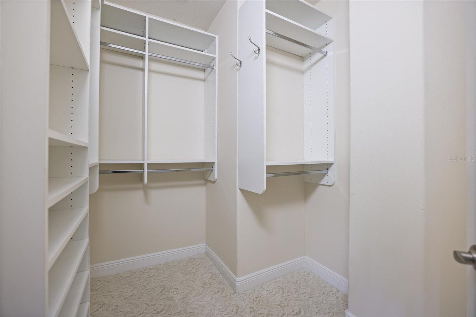 KENILWORTH ESTATES - Residential