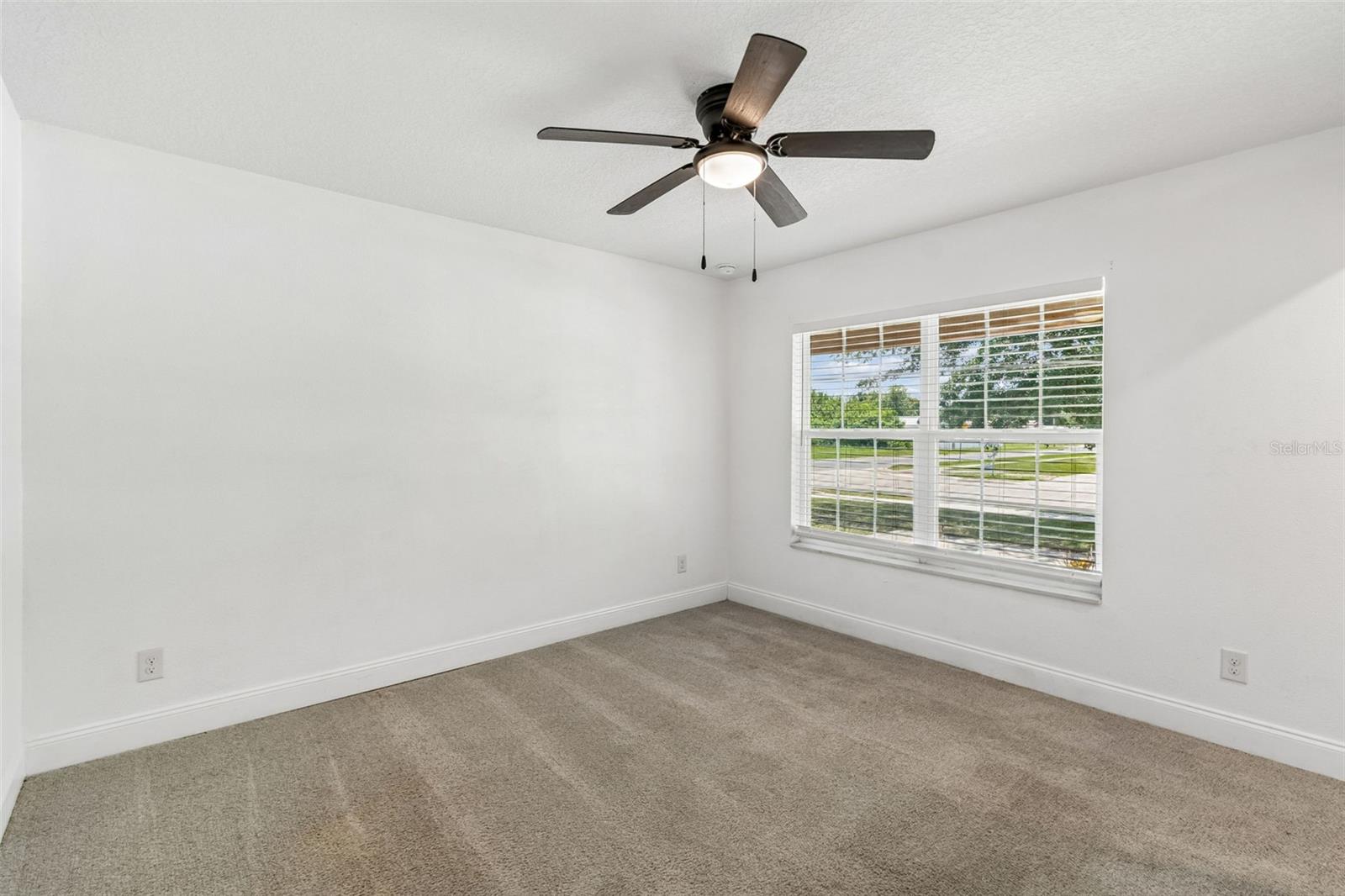 MALIBU GROVES SIXTH ADD - Residential Lease