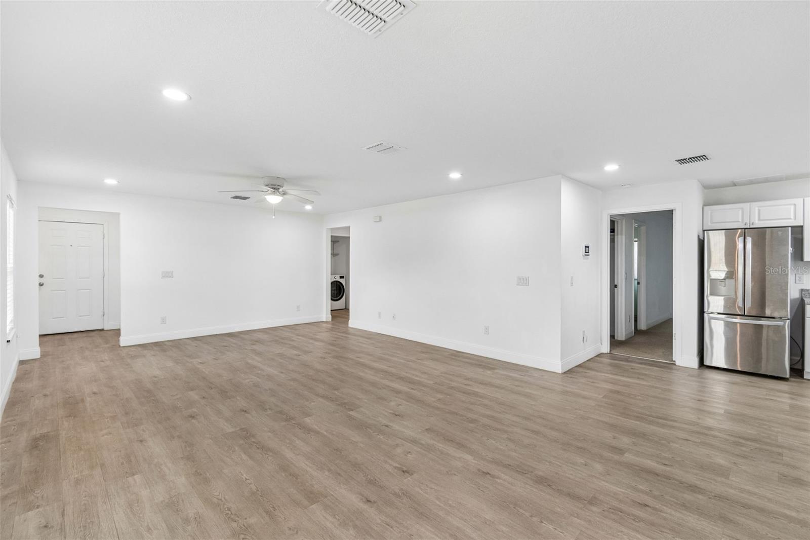 MALIBU GROVES SIXTH ADD - Residential Lease