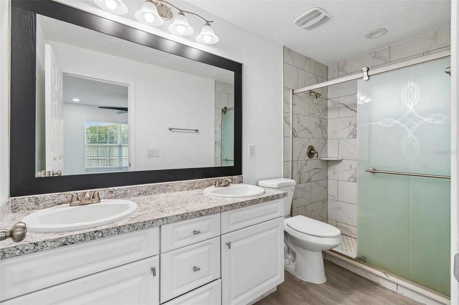 MALIBU GROVES SIXTH ADD - Residential Lease