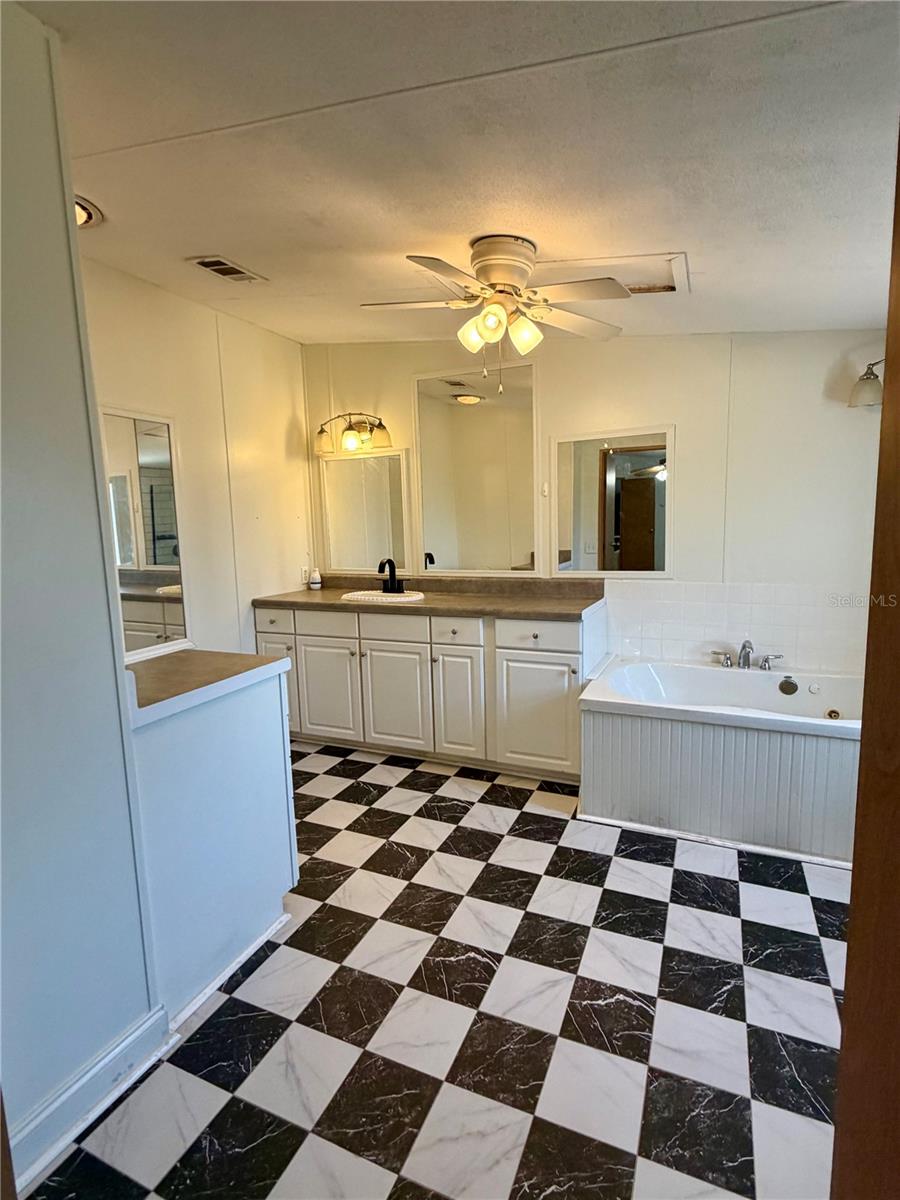 TIGER CREEK GROVES - Residential