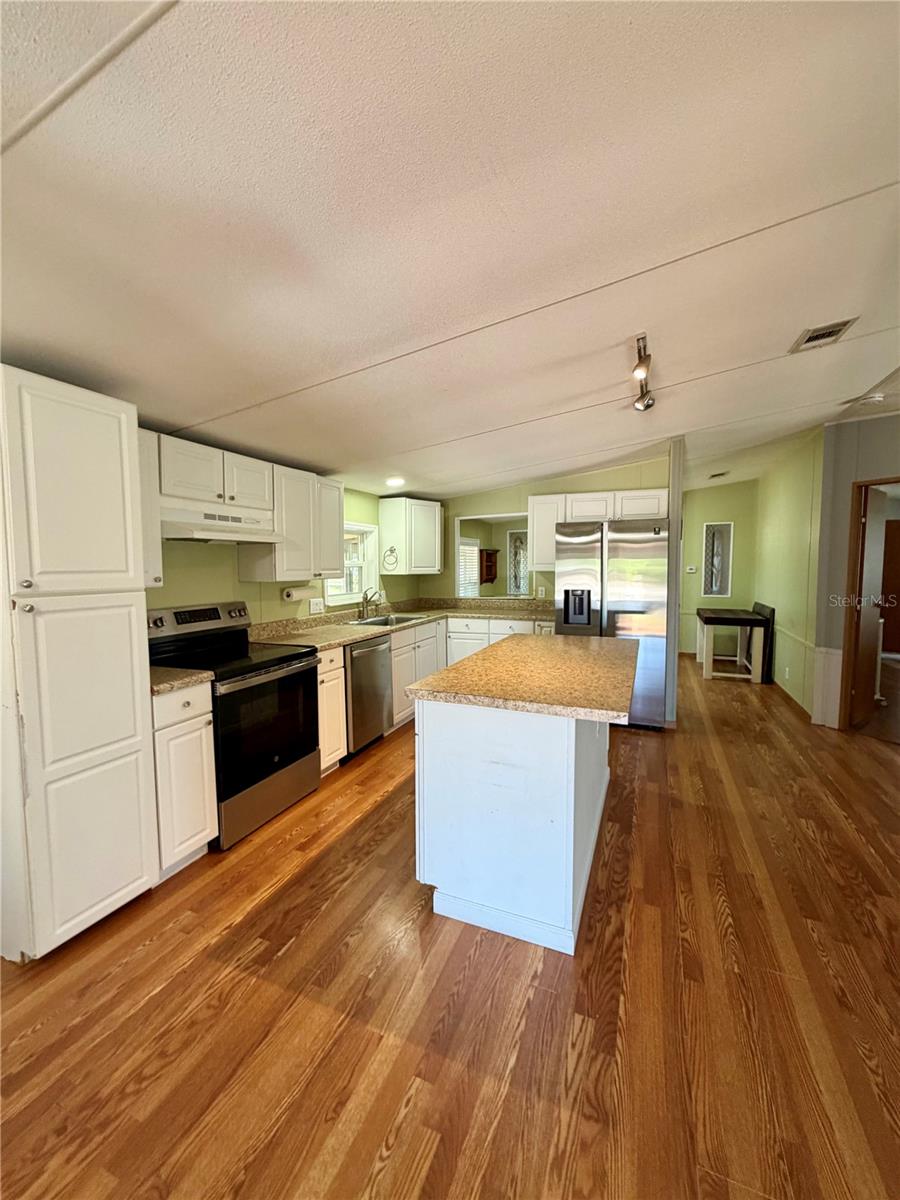TIGER CREEK GROVES - Residential