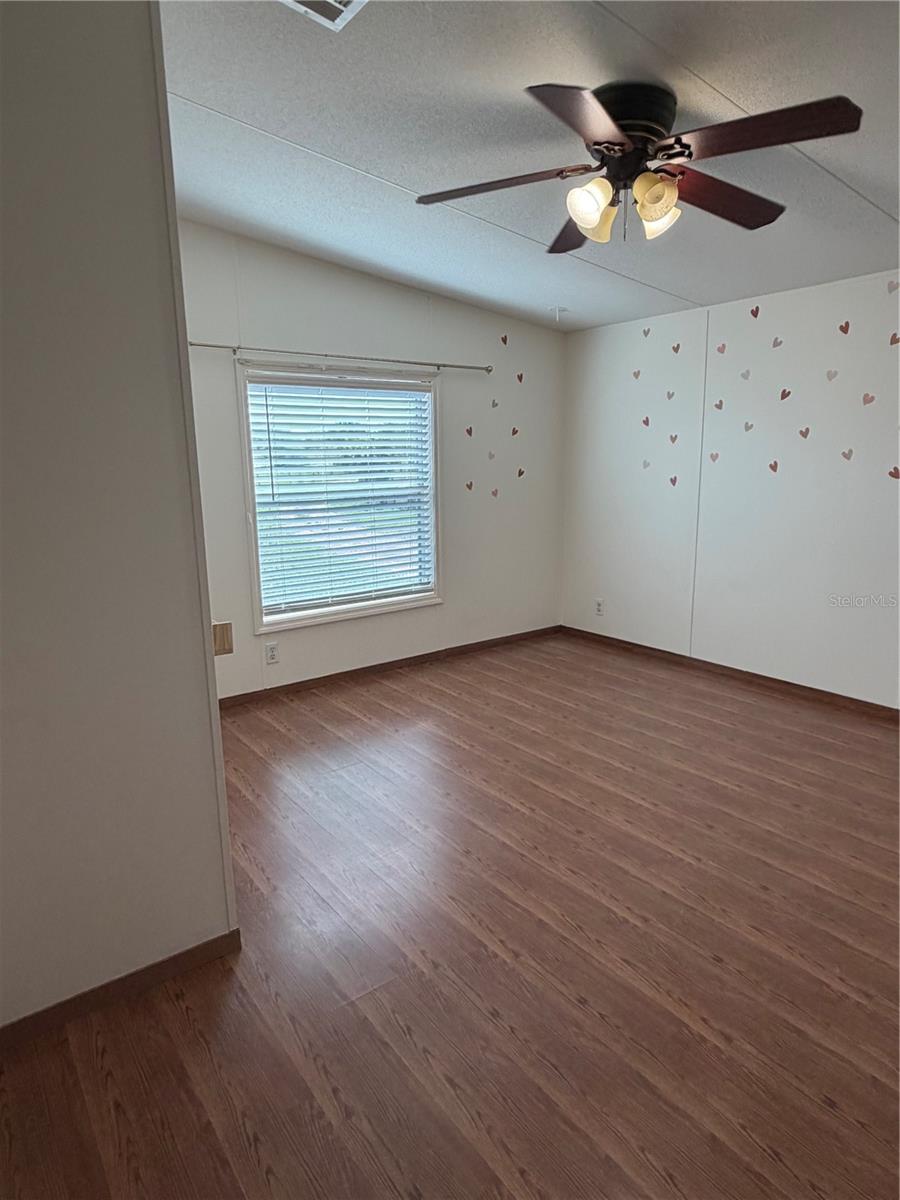TIGER CREEK GROVES - Residential
