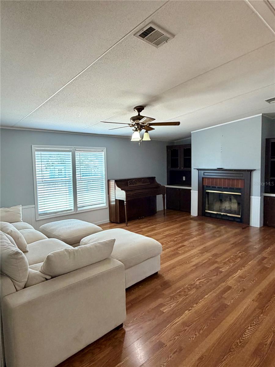 TIGER CREEK GROVES - Residential