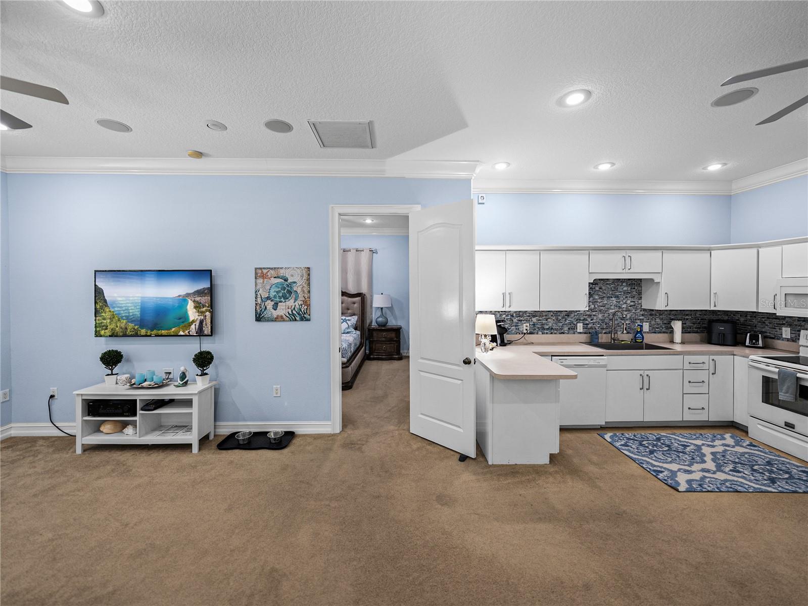ZEPHYRHILLS COLONY CO - Residential
