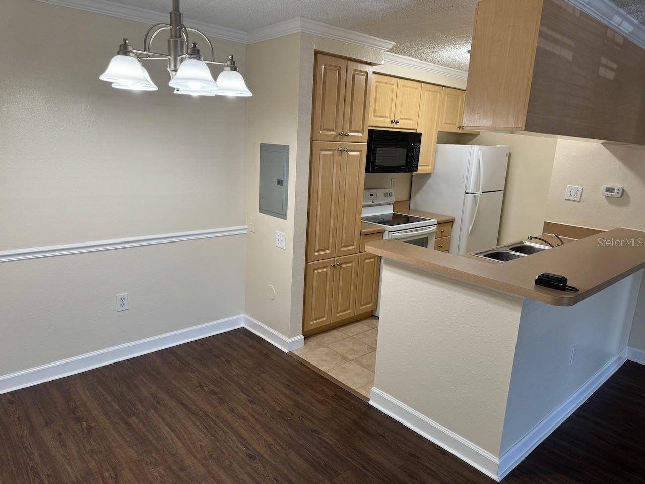 SIENA VILLAS AT BEACH PARK A C - Residential Lease