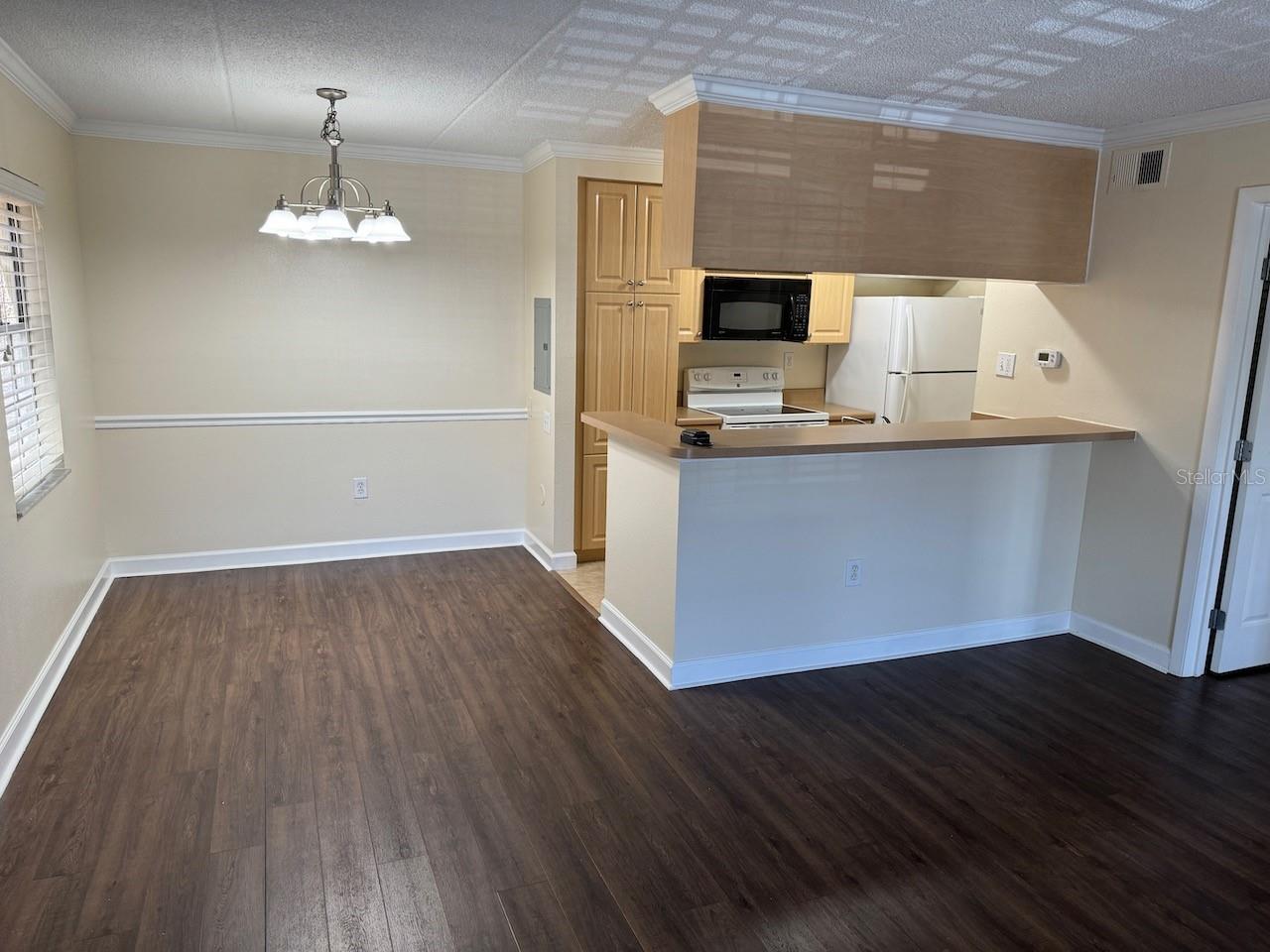 SIENA VILLAS AT BEACH PARK A C - Residential Lease