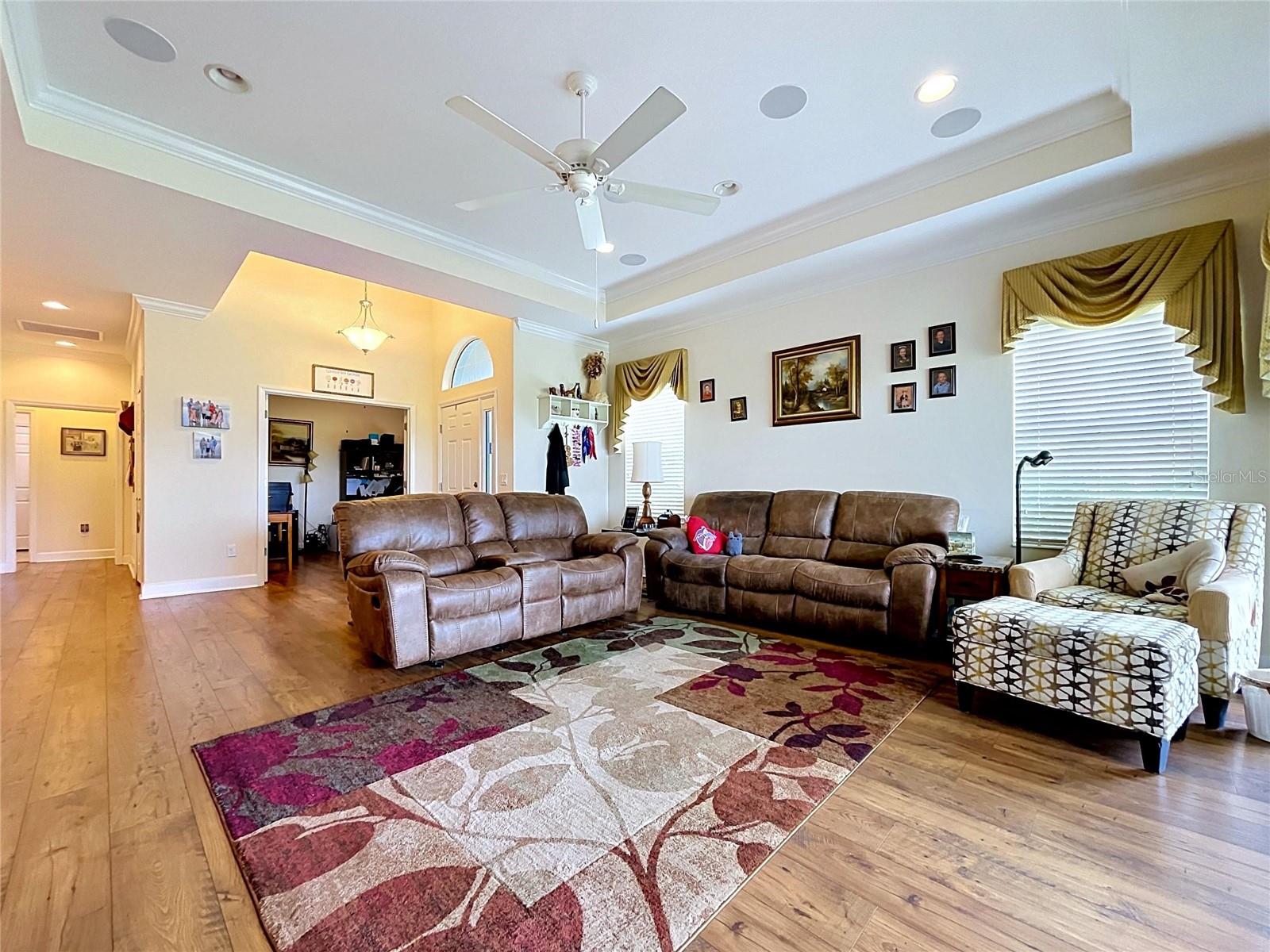 SUN CITY CENTER UNIT 274 & 2 - Residential