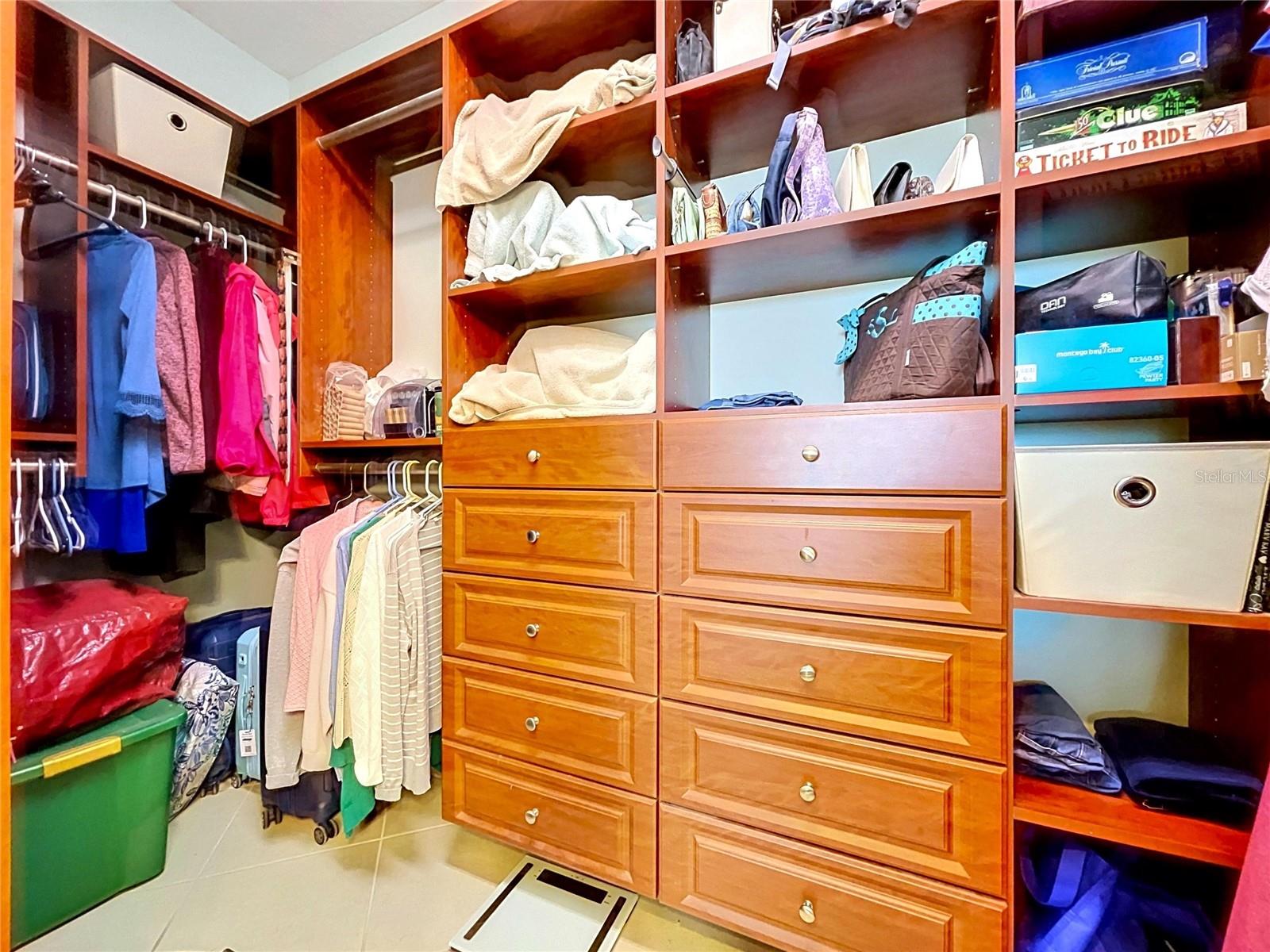 SUN CITY CENTER UNIT 274 & 2 - Residential
