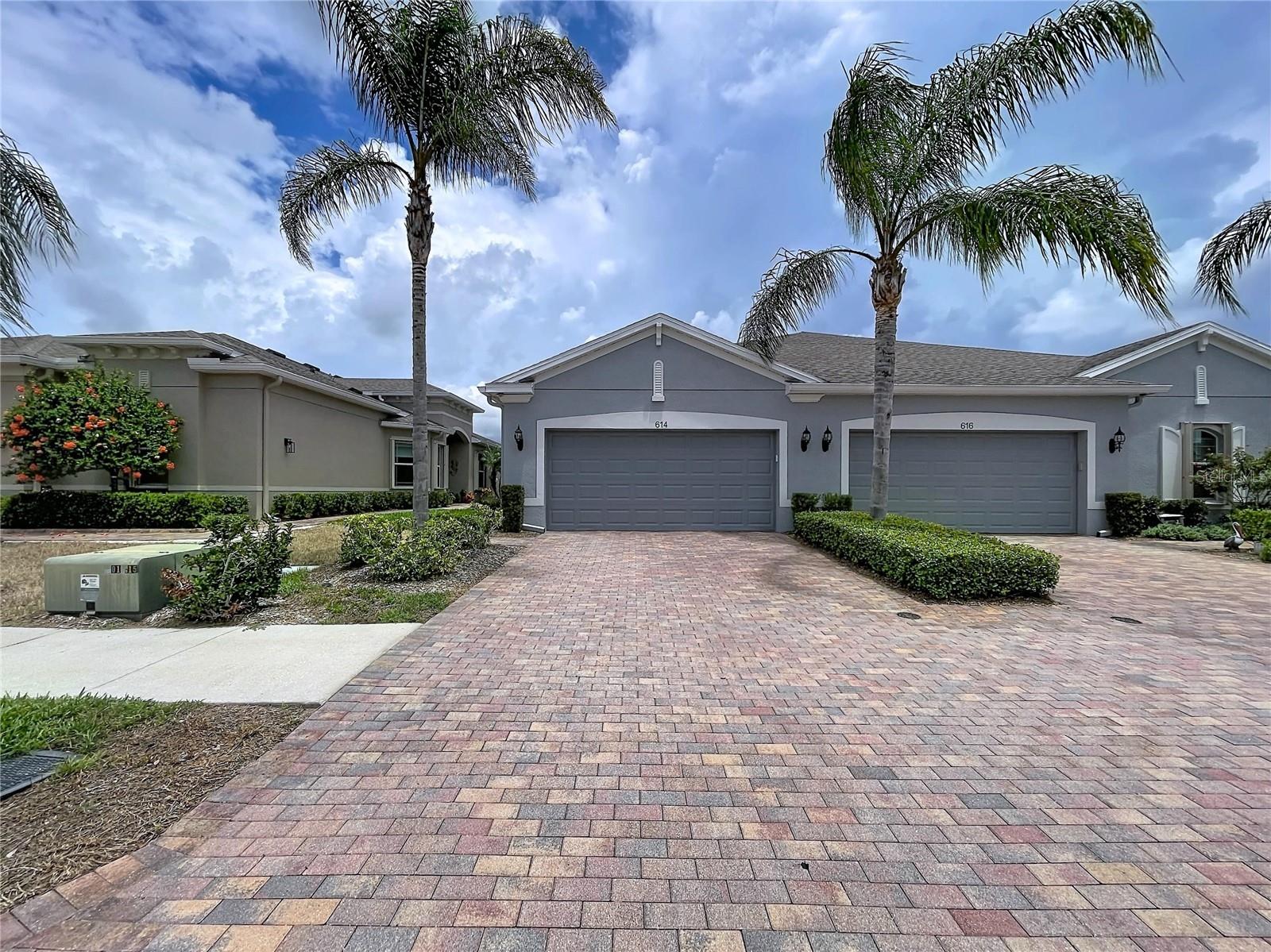 SUN CITY CENTER UNIT 274 & 2 - Residential