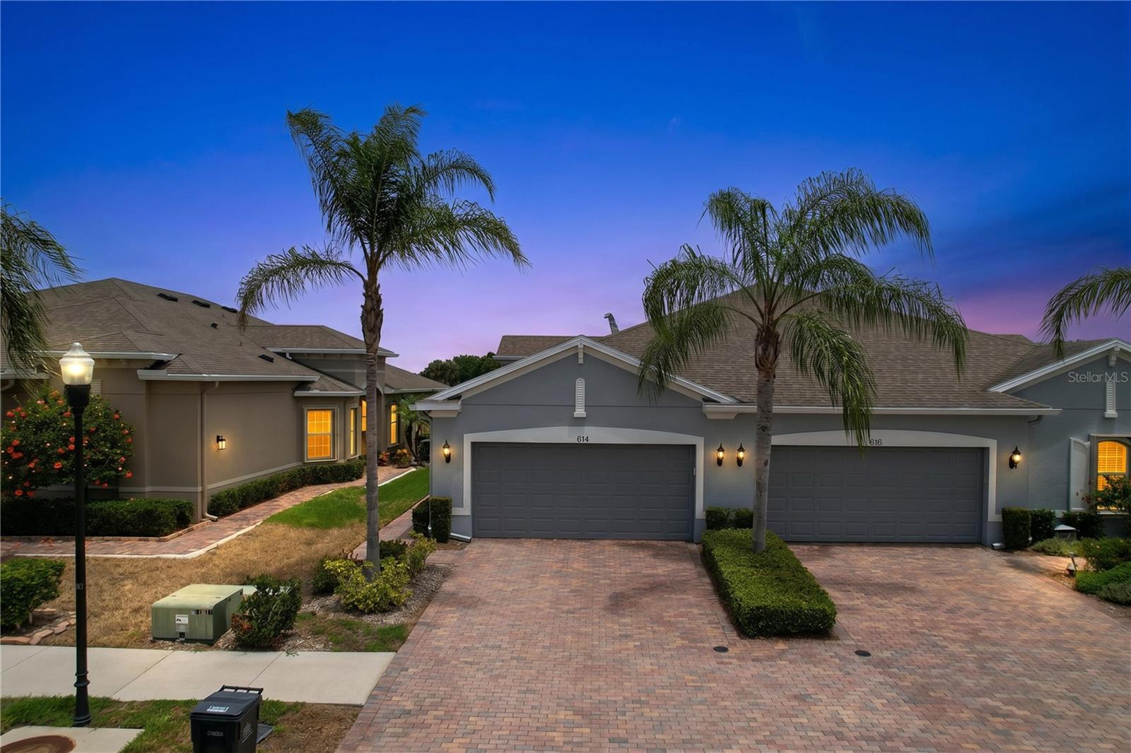 SUN CITY CENTER UNIT 274 & 2 - Residential