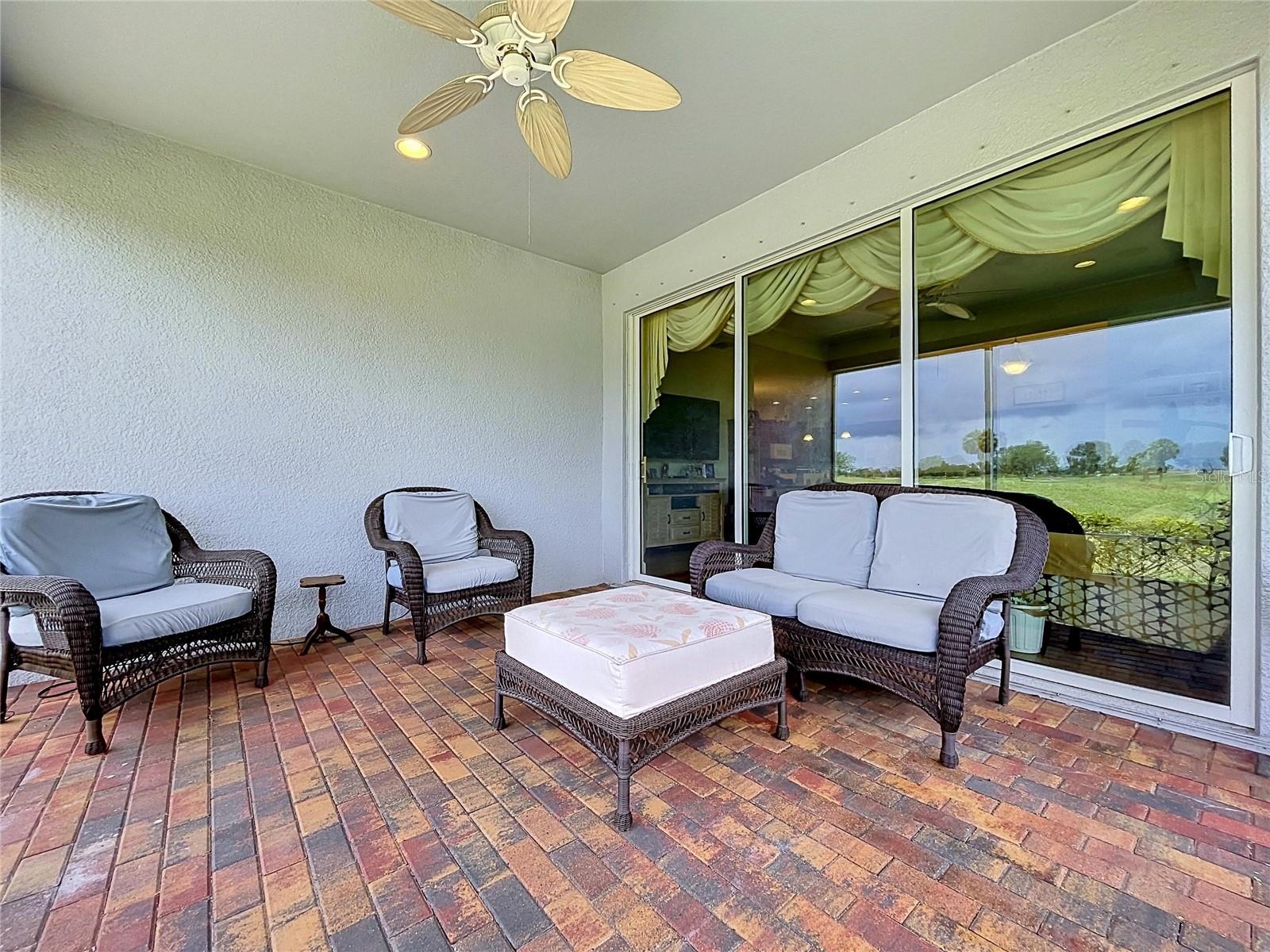SUN CITY CENTER UNIT 274 & 2 - Residential