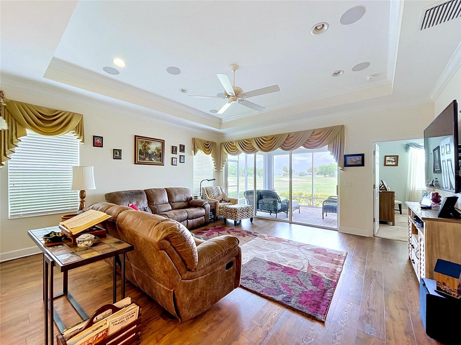 SUN CITY CENTER UNIT 274 & 2 - Residential