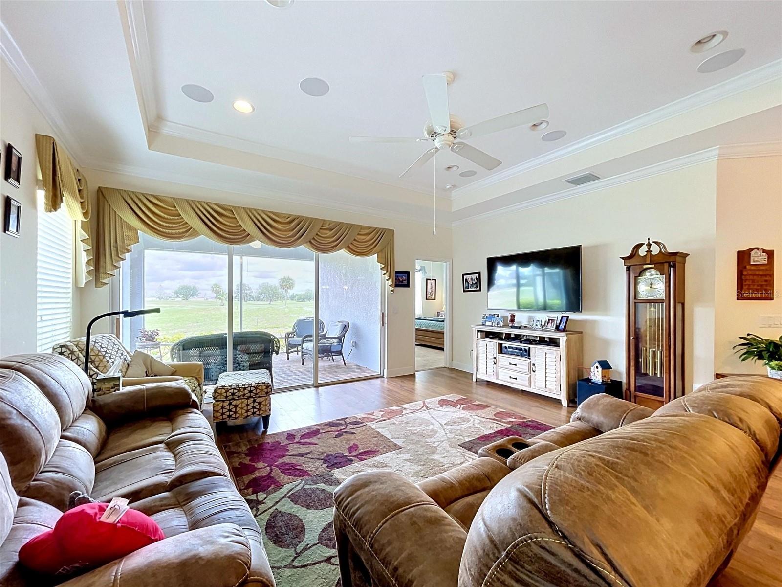 SUN CITY CENTER UNIT 274 & 2 - Residential