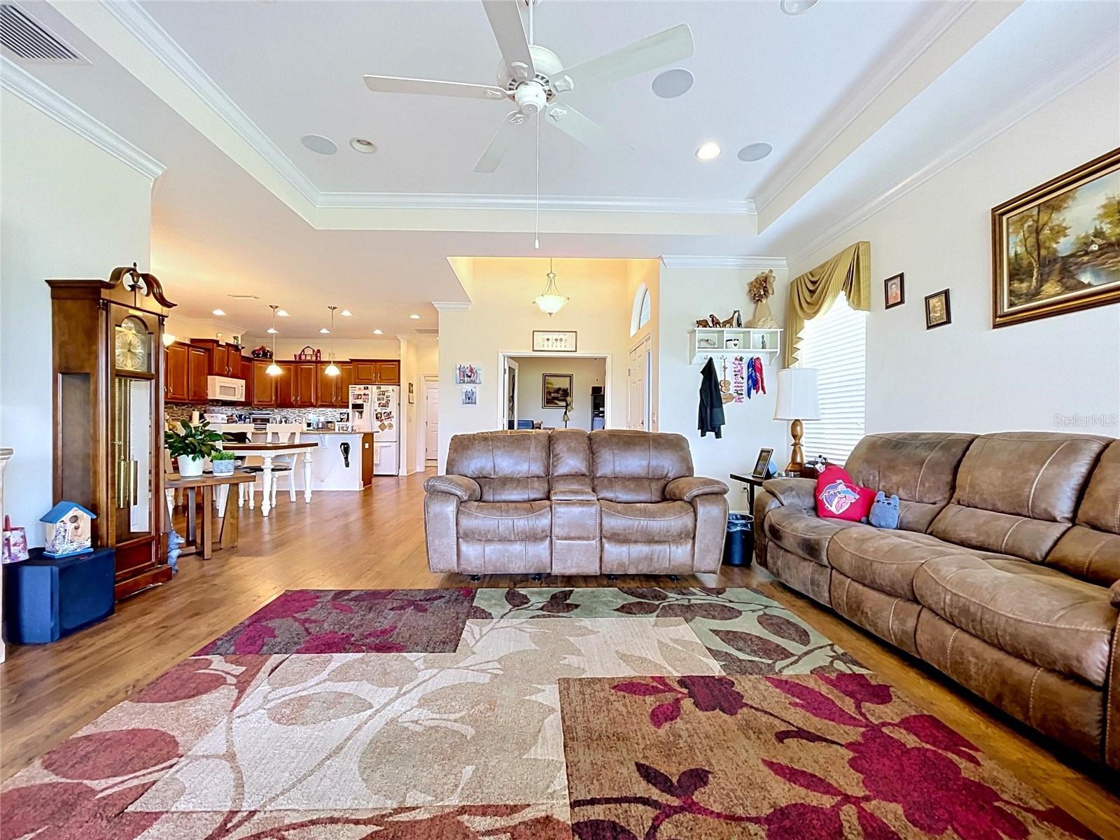 SUN CITY CENTER UNIT 274 & 2 - Residential