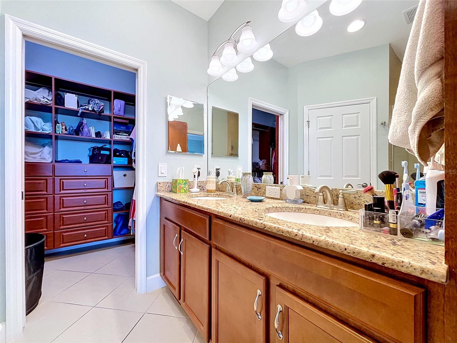 SUN CITY CENTER UNIT 274 & 2 - Residential