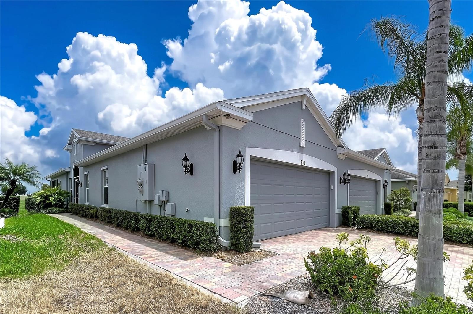 SUN CITY CENTER UNIT 274 & 2 - Residential