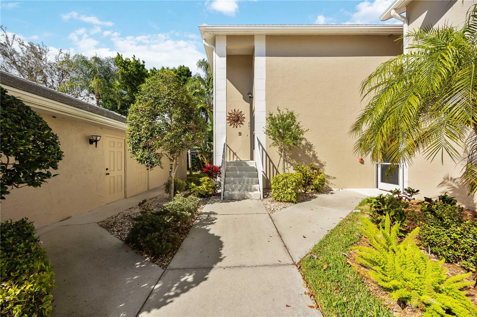 FAIRWAY GLEN ST ANDREWS PARK - Residential