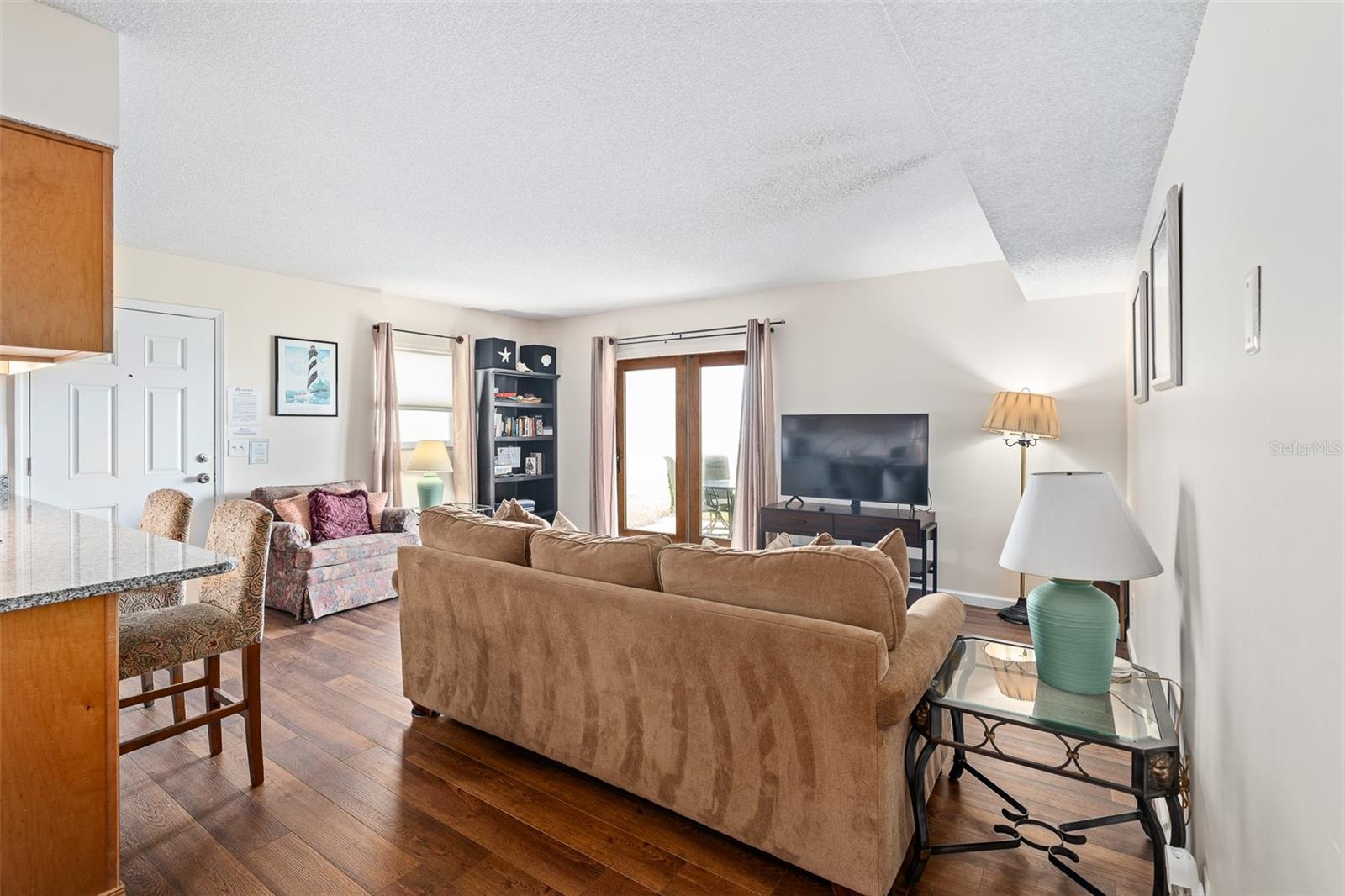 SURFSIDE SUB - Residential Income