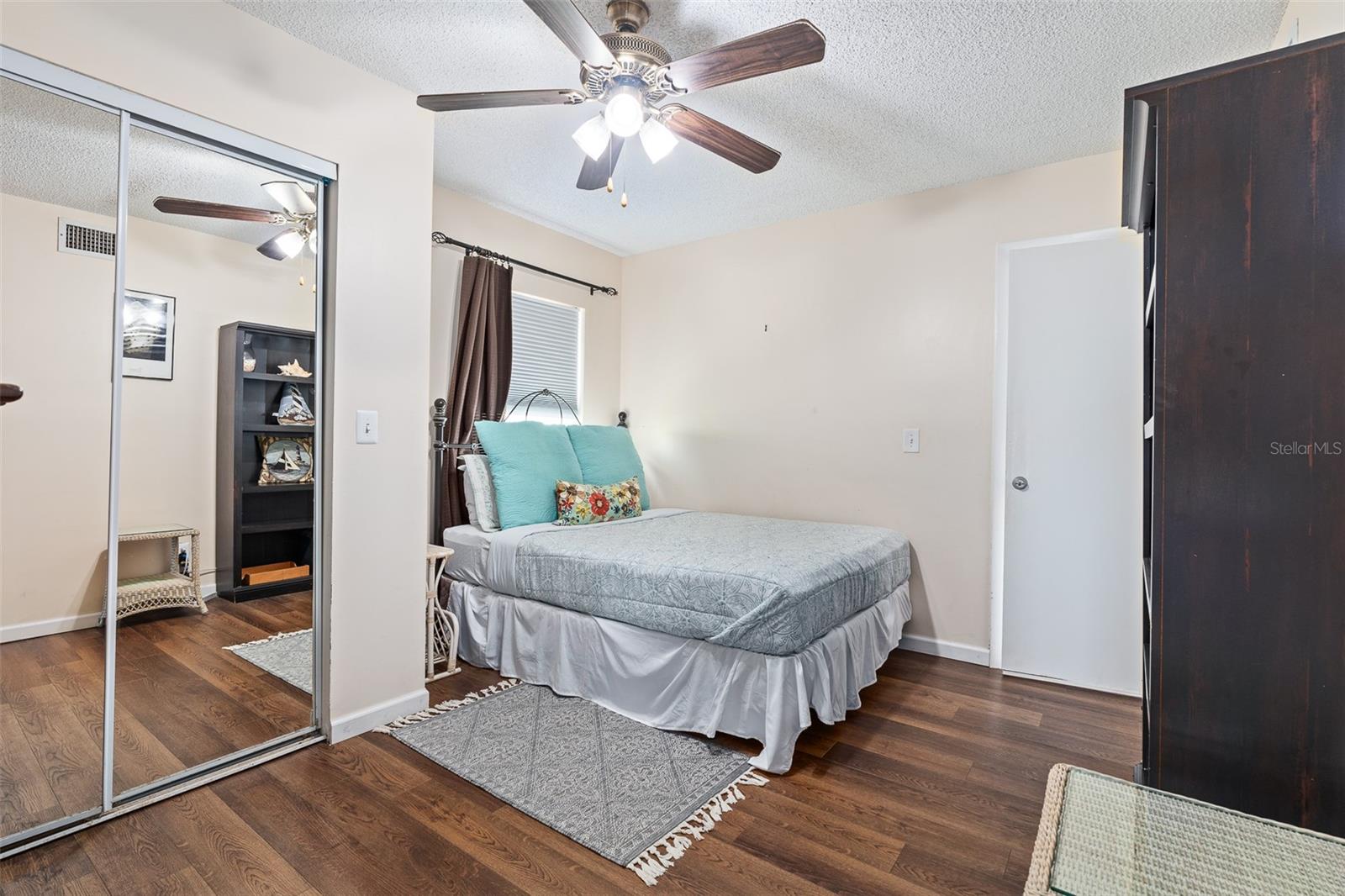 SURFSIDE SUB - Residential Income