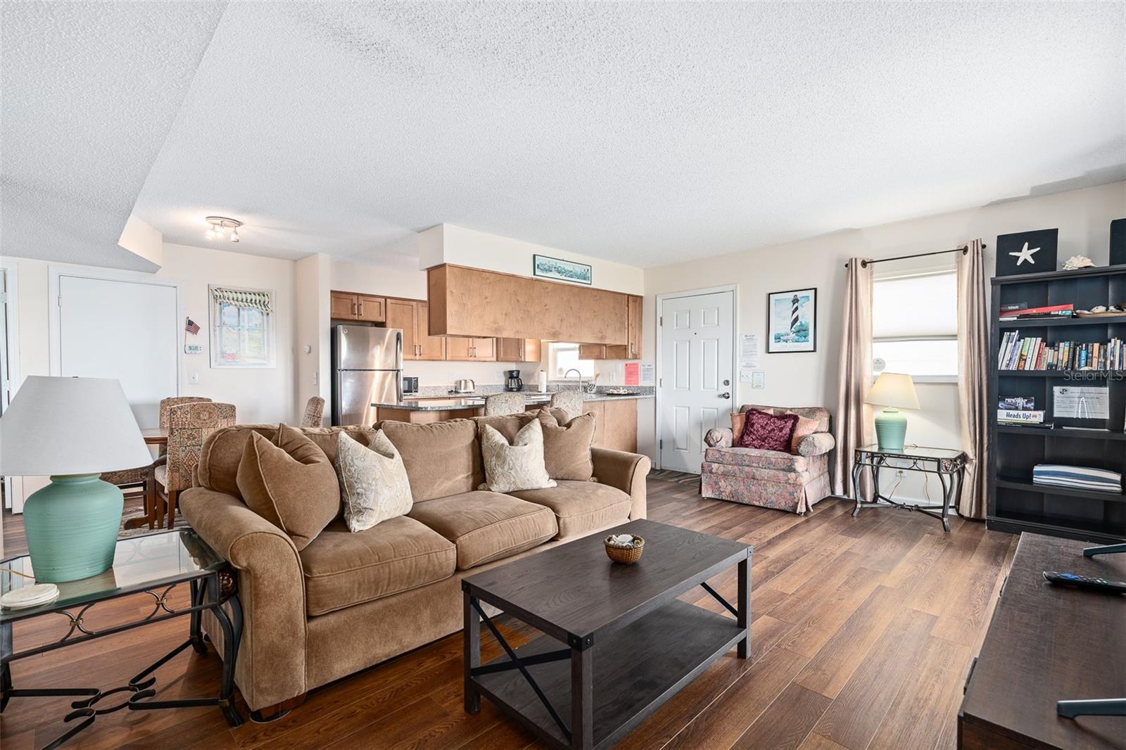 SURFSIDE SUB - Residential Income