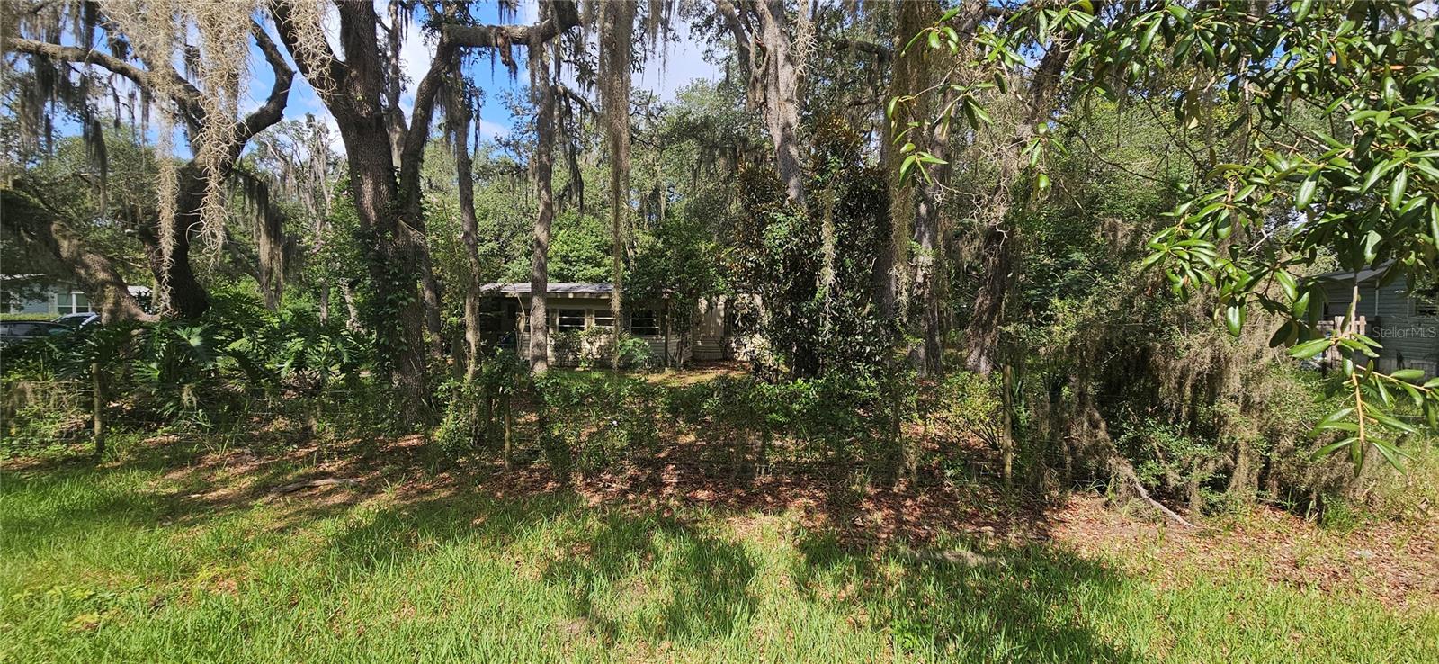 INTERLACHEN LAKES ESTATES - Residential