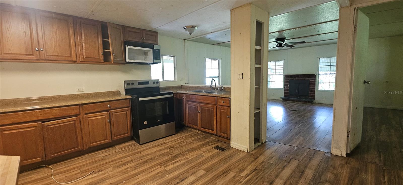 INTERLACHEN LAKES ESTATES - Residential