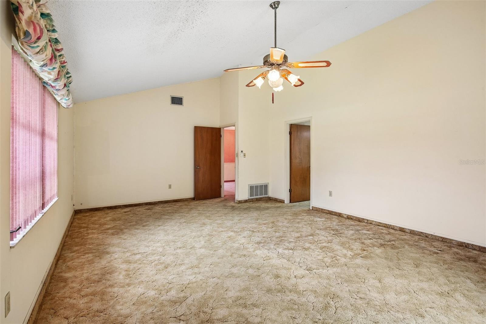 GOLDEN ACRES - Residential