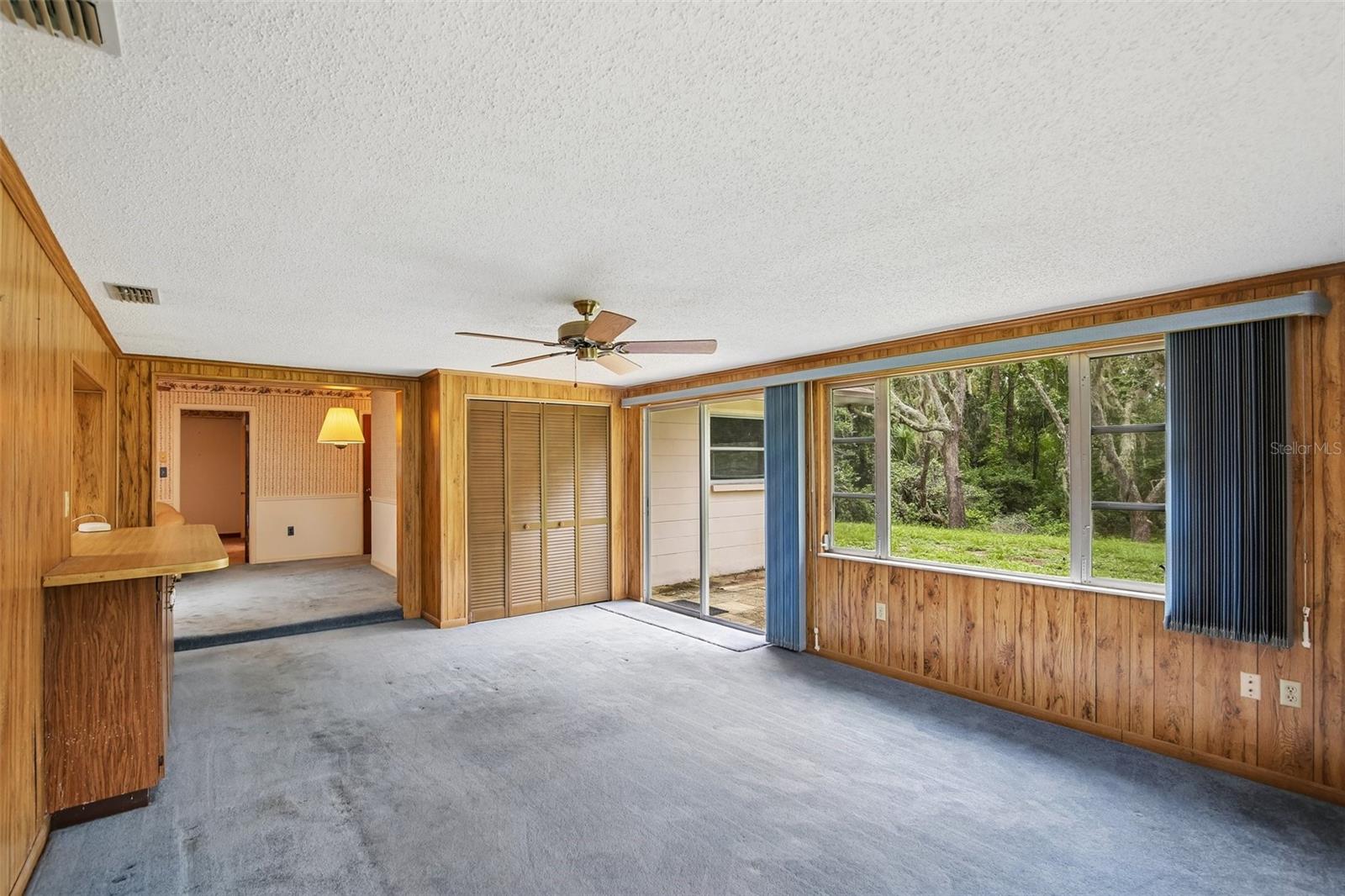 GOLDEN ACRES - Residential