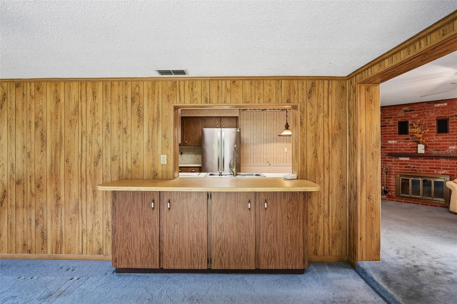 GOLDEN ACRES - Residential
