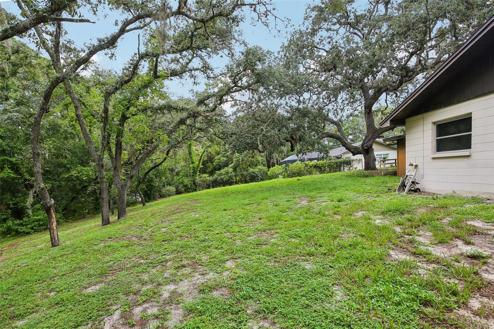 GOLDEN ACRES - Residential