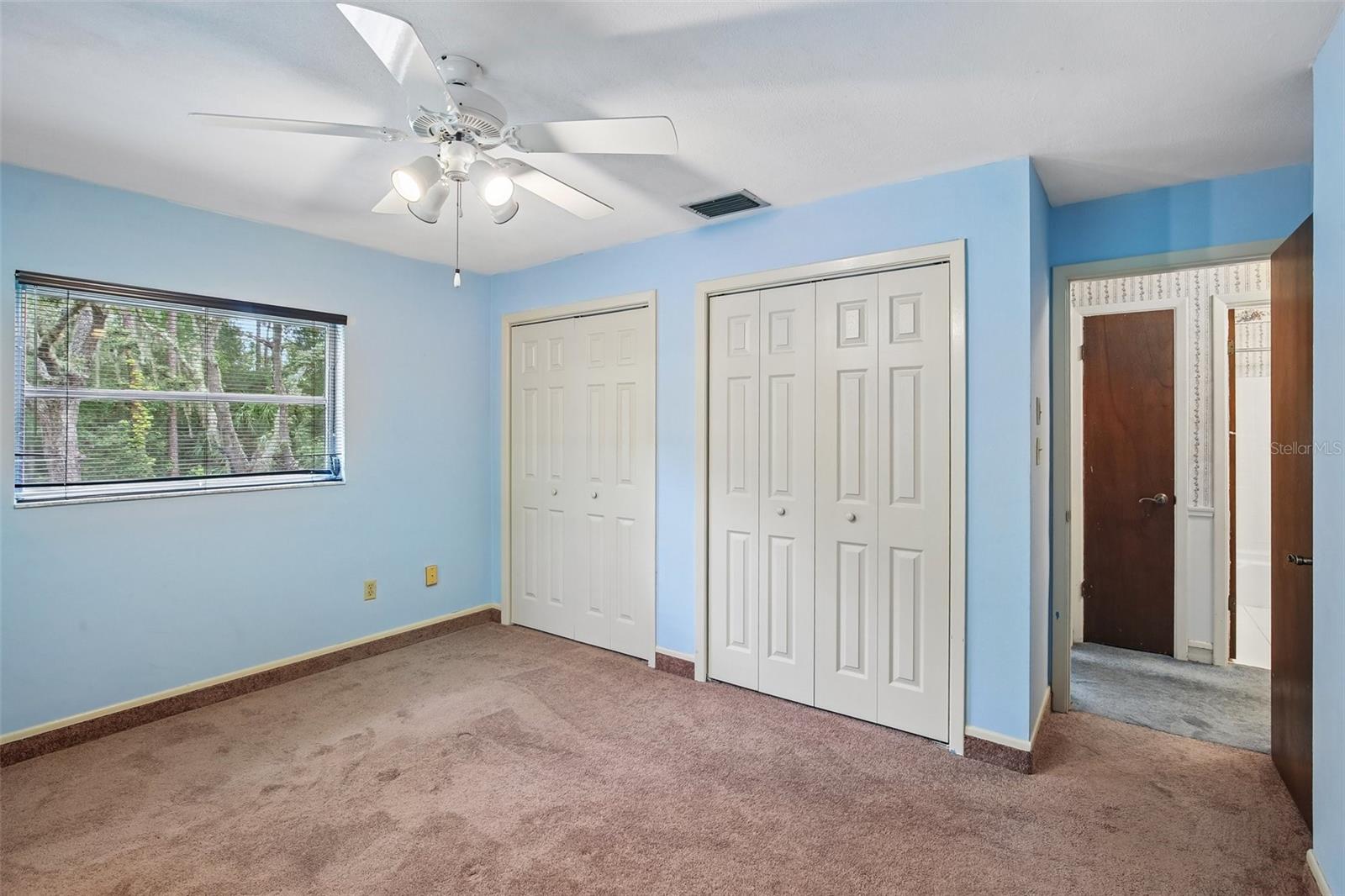 GOLDEN ACRES - Residential