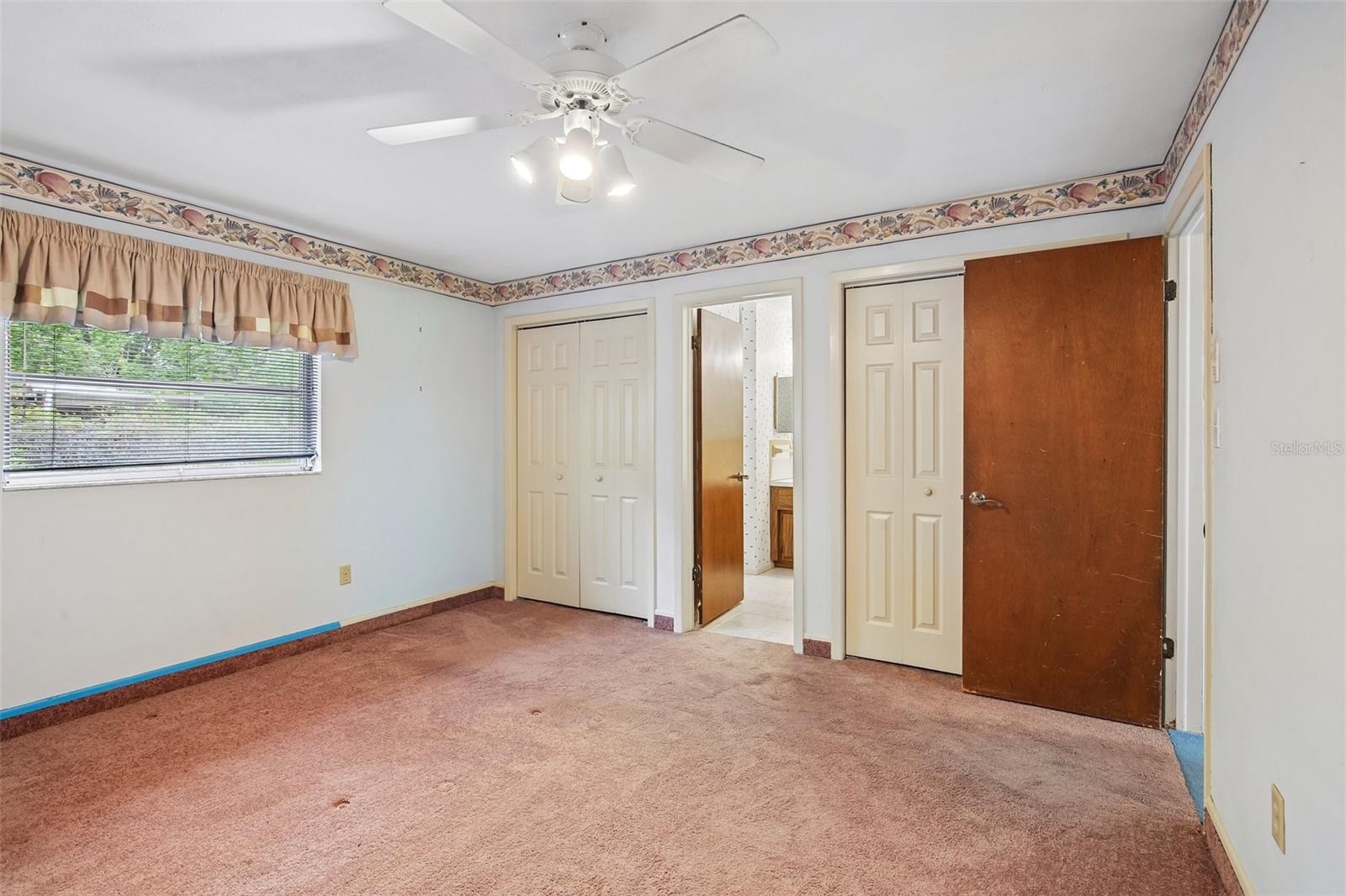GOLDEN ACRES - Residential
