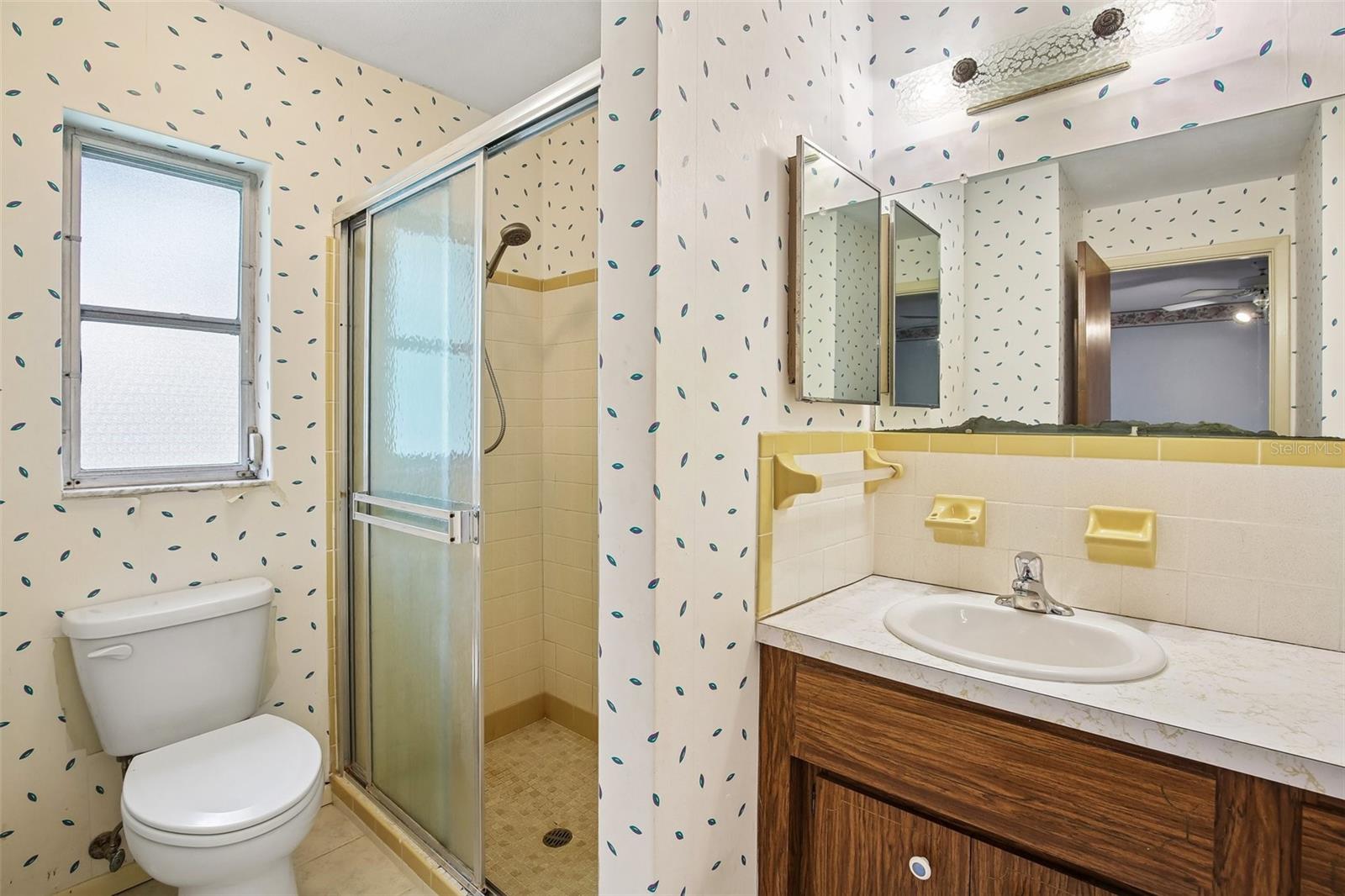 GOLDEN ACRES - Residential