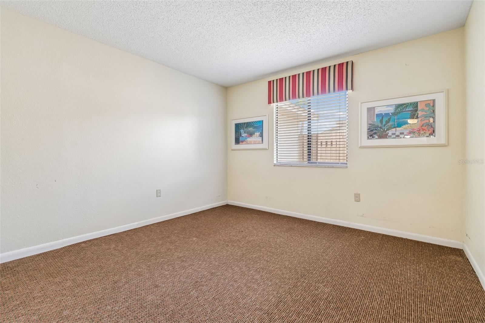 MEADOW OAKS A CONDO - Residential