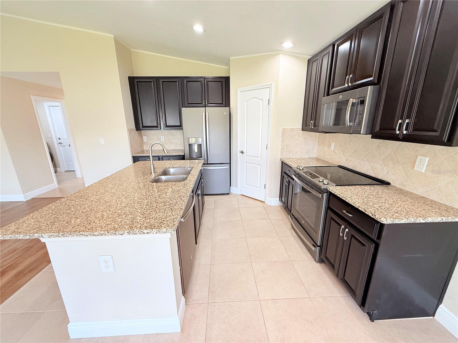 HIGHLAND ESTATES PH 2B - Residential