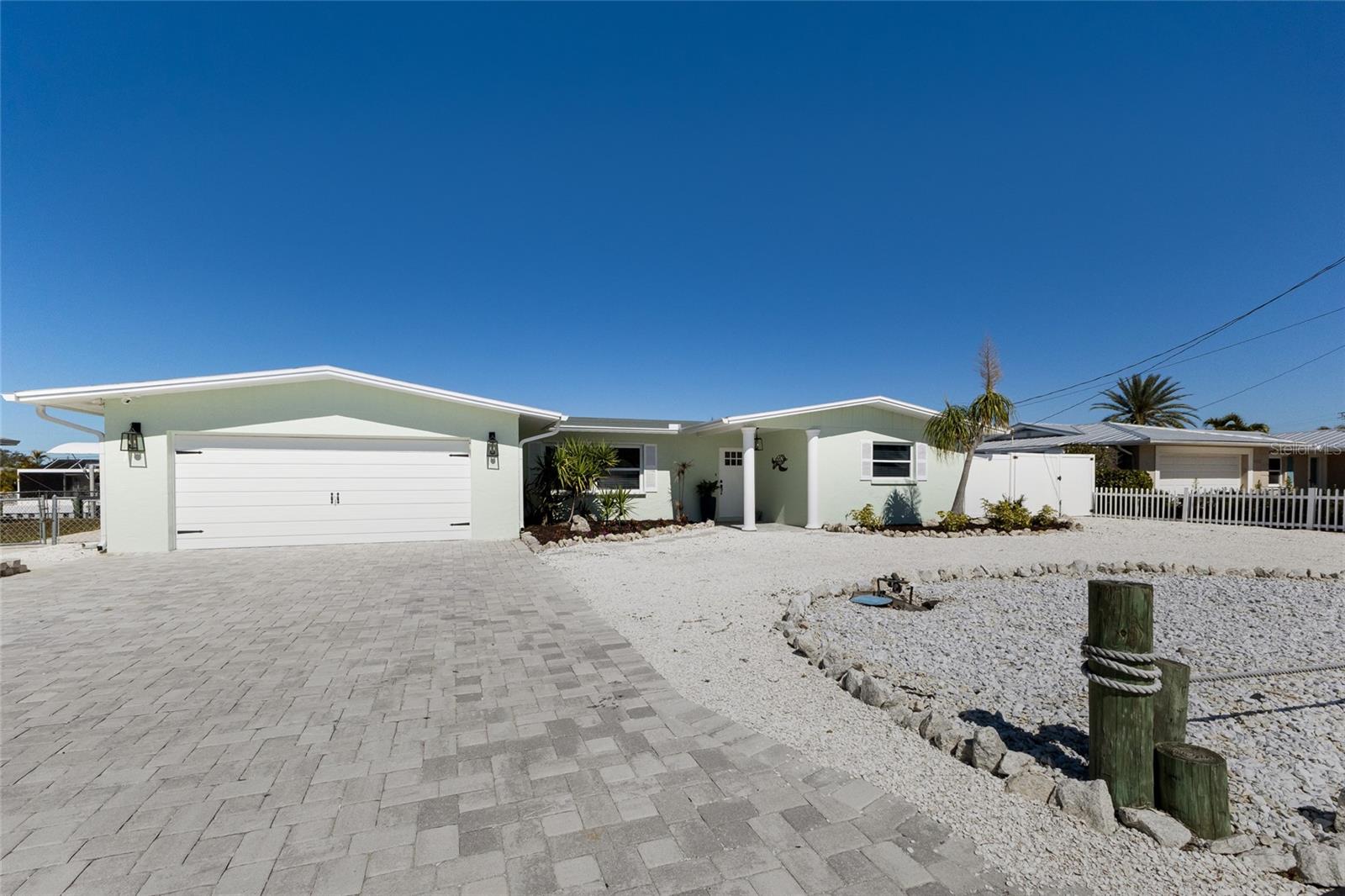FLAMINGO CAY SECOND UNIT - Residential