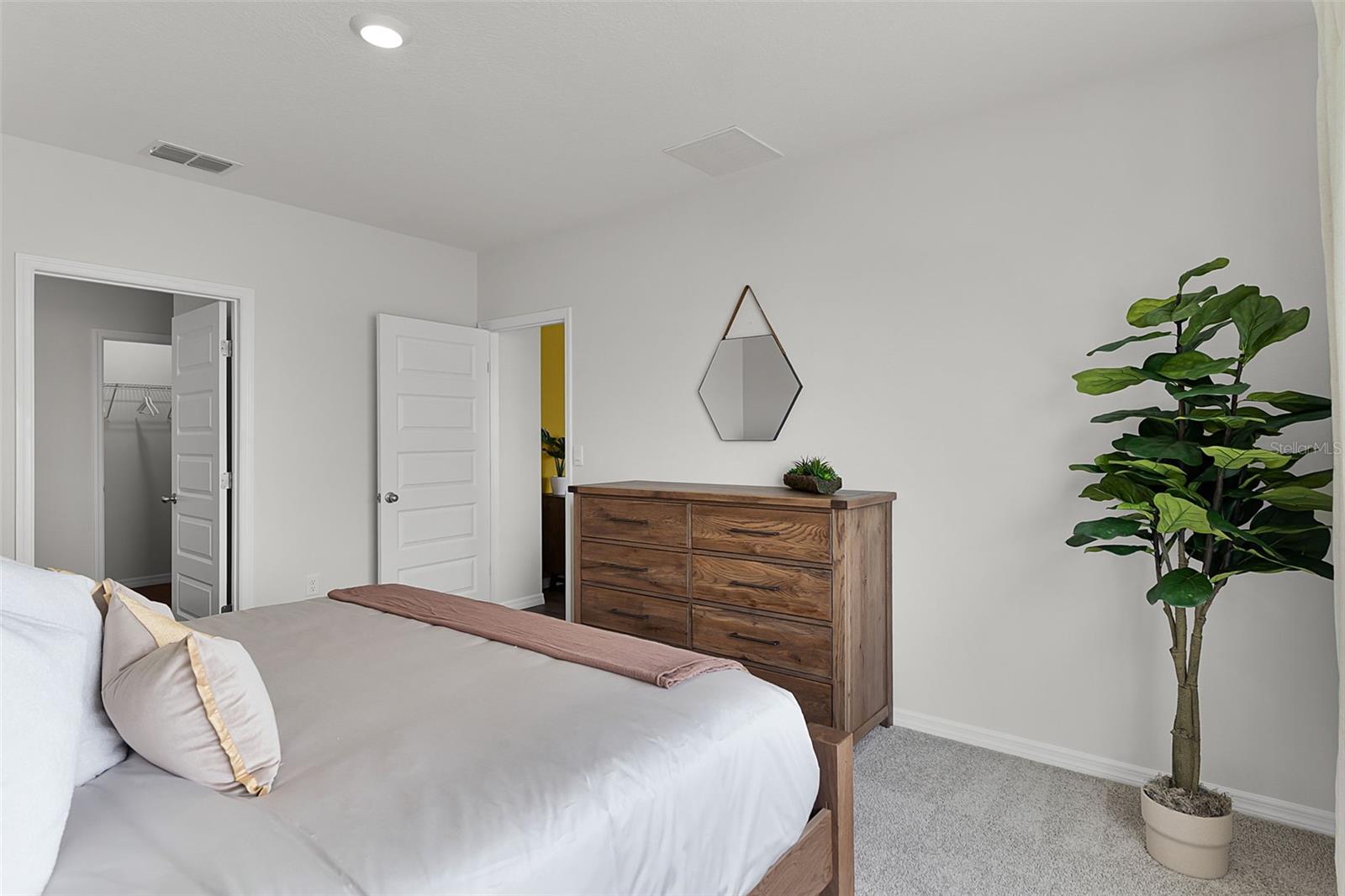 HARMONY ON LAKE ELOISE - Residential