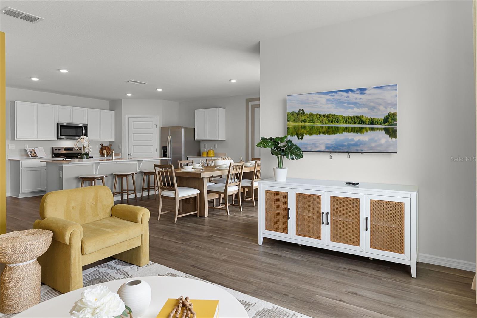 HARMONY ON LAKE ELOISE - Residential