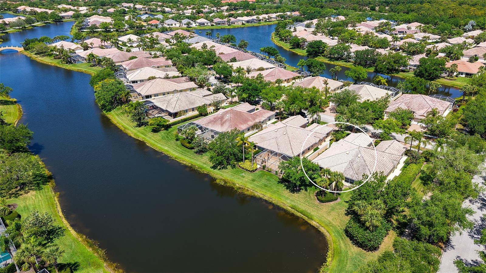 VILLAGEWALK - Residential