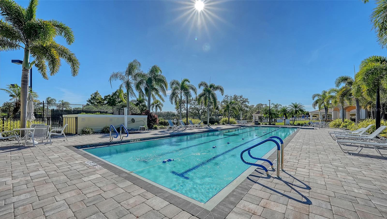 VILLAGEWALK - Residential