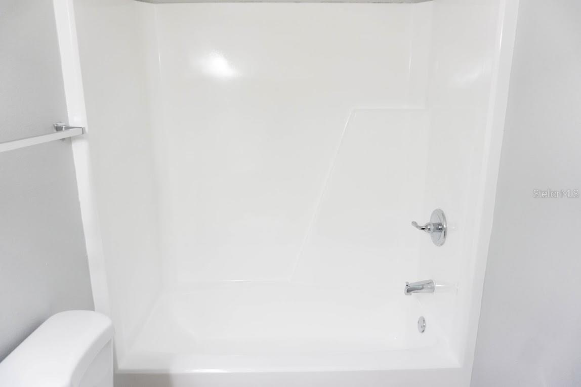 THE HAMPTONS AT BRANDON A CONDO - Residential